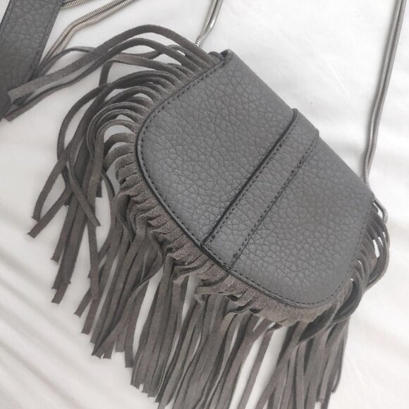 NWT DOLCE VITA Pebbled Leather Mini Fringe crossbody chain strap - Picture 3 of 5
